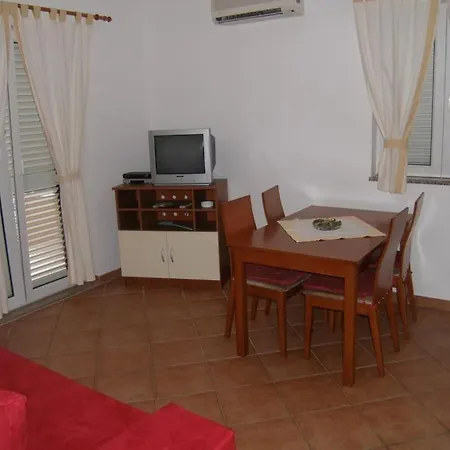 In With Balcony, Air Conditioning, Wifi *