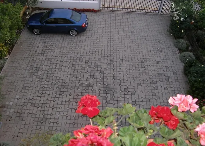 In With Balcony, Air Conditioning, Wifi Appartement