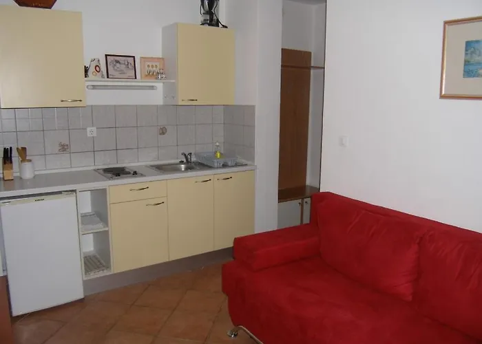 In With Balcony, Air Conditioning, Wifi