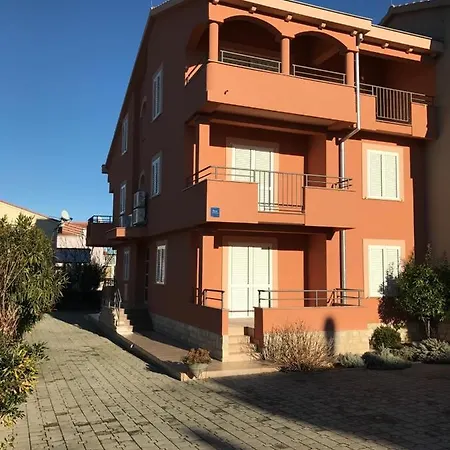 In With Balcony, Air Conditioning, Wifi Apartment
